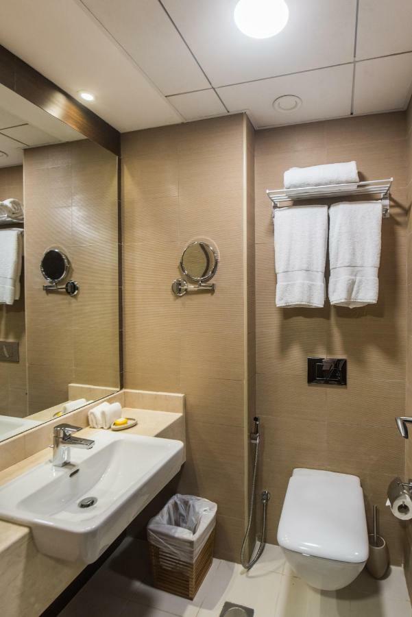 Fantastay - Luxury Studio Sparkle Tower Dubai Marina المظهر الخارجي الصورة