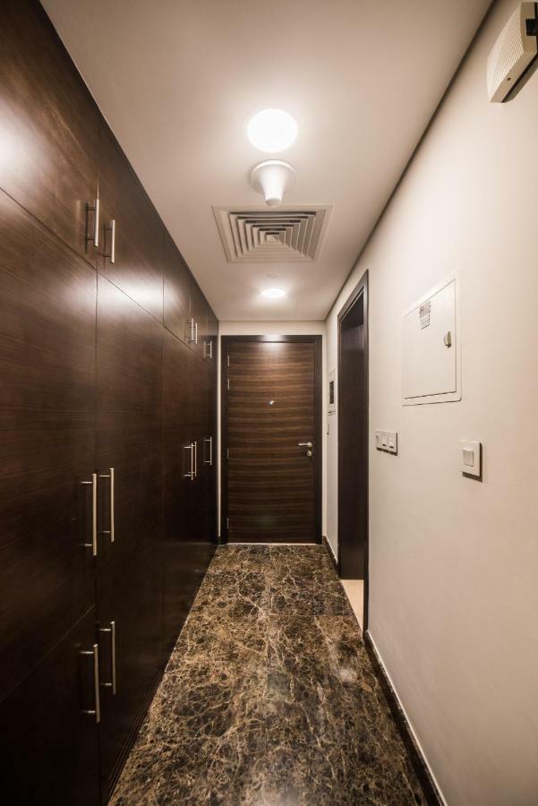 Fantastay - Luxury Studio Sparkle Tower Dubai Marina المظهر الخارجي الصورة